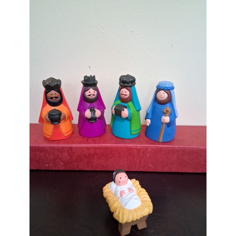Avon 1993 Child's My First Christmas Story Nativity 5 Piece Holy Family